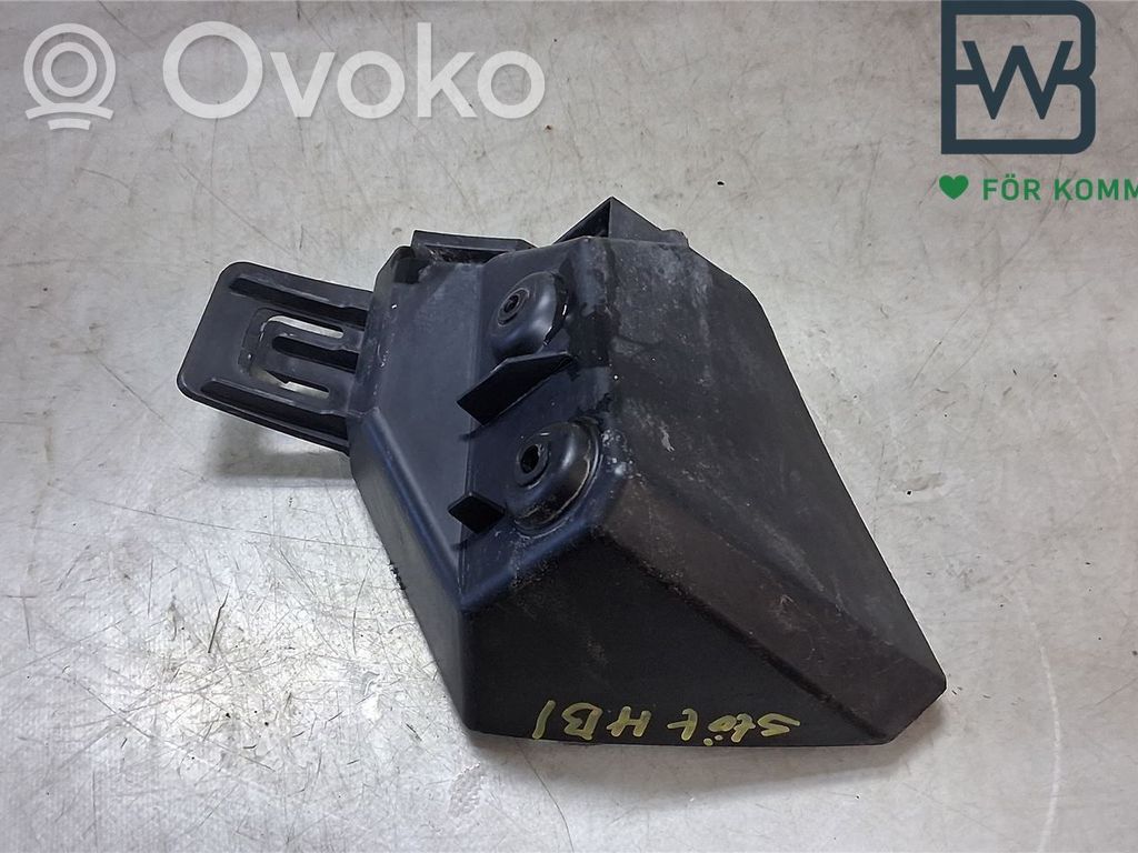 Ford Focus Rear bumper mounting bracket 