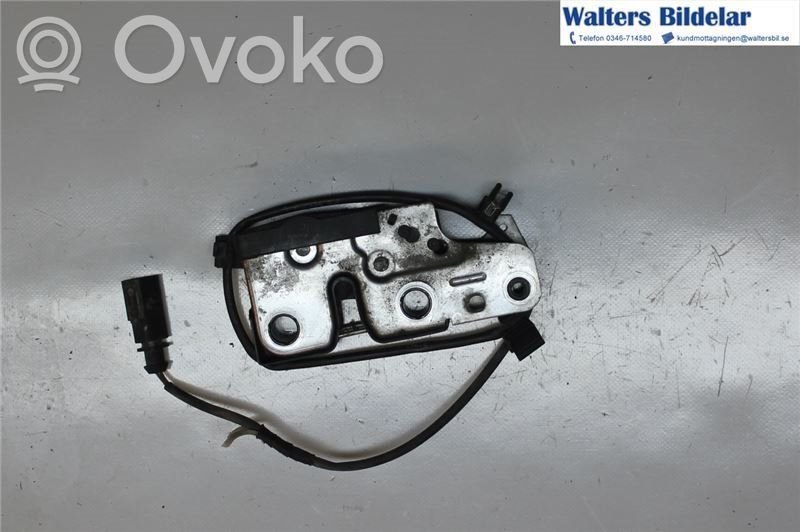 Volkswagen PASSAT B6 Chiusura/serratura vano motore/cofano 
