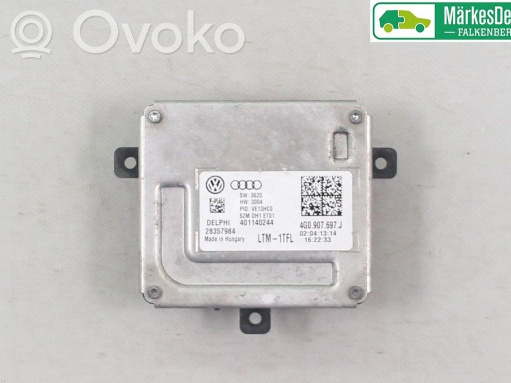 Volkswagen PASSAT CC Light module LCM 