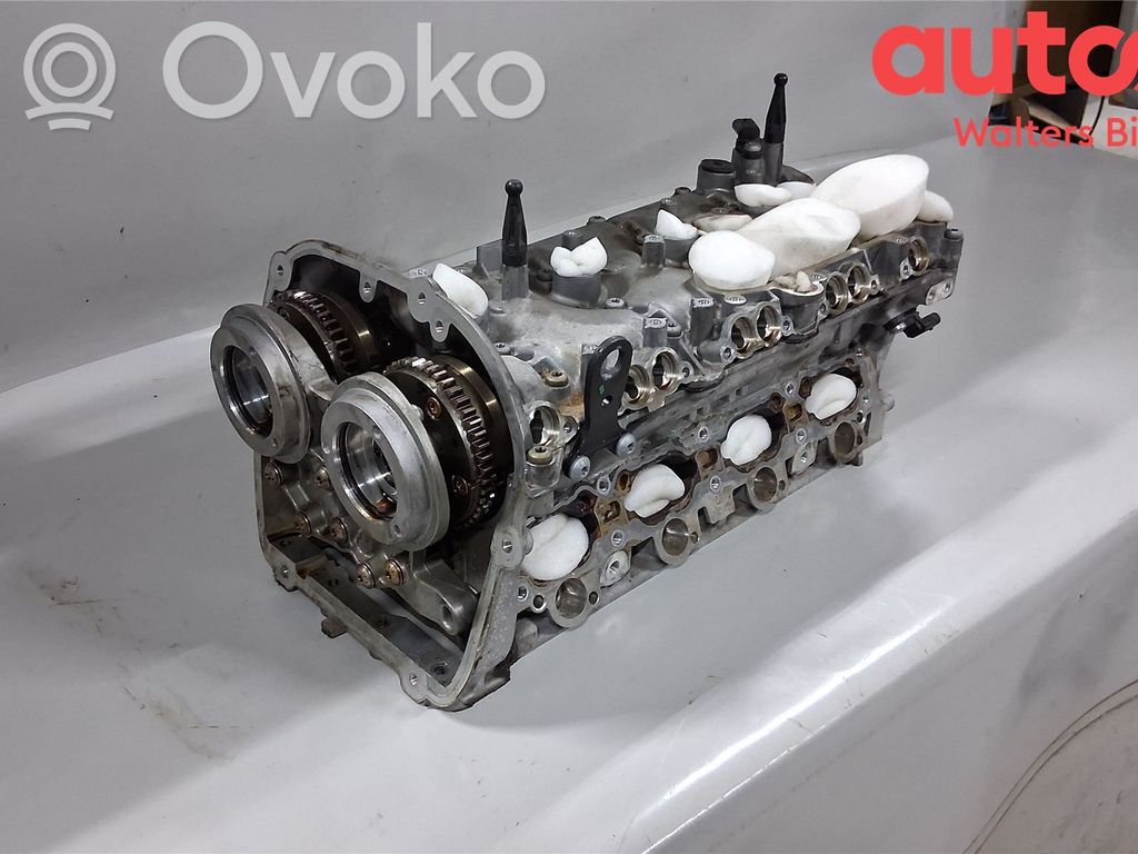 Volkswagen Tiguan Engine head 