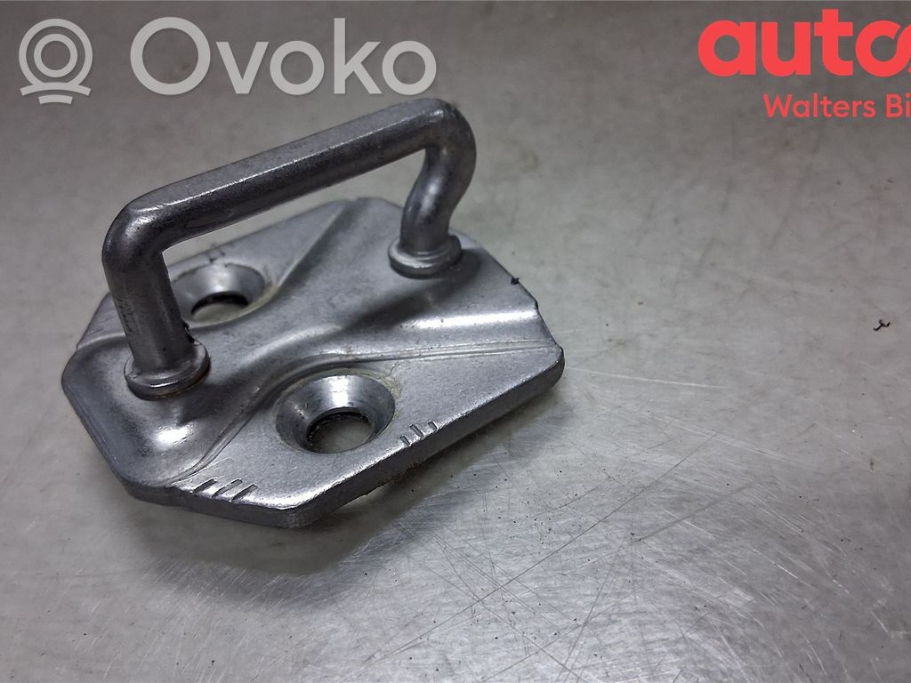 Volvo V70 Front door lock 