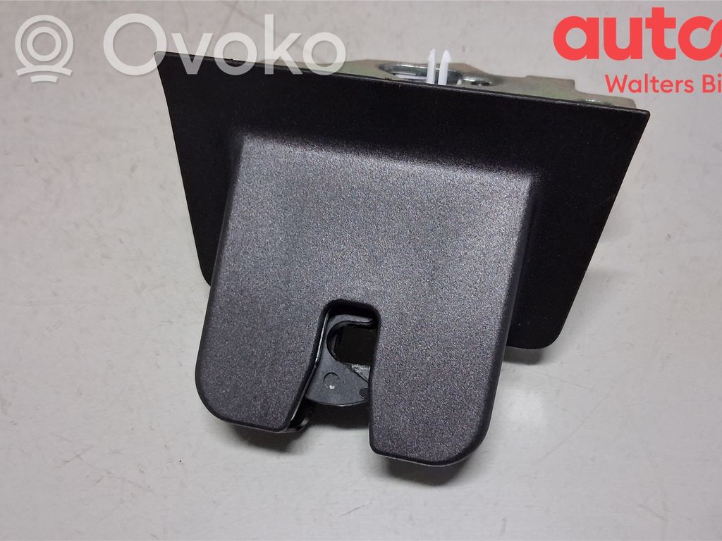 Audi A3 S3 8V Takaluukun/tavaratilan lukon vastakappale 