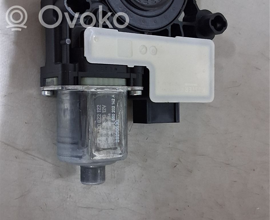 Volkswagen Golf VIII Motor macara geam ușă spate 