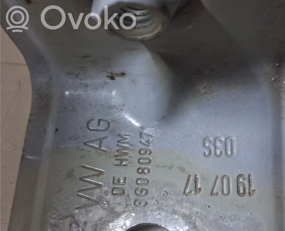 Volkswagen PASSAT B8 Support de montage d'aile