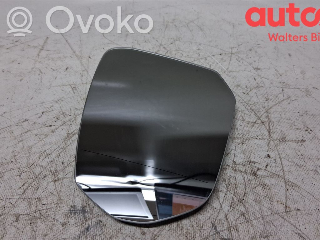 Audi Q3 F3 Spoguļa stikls 