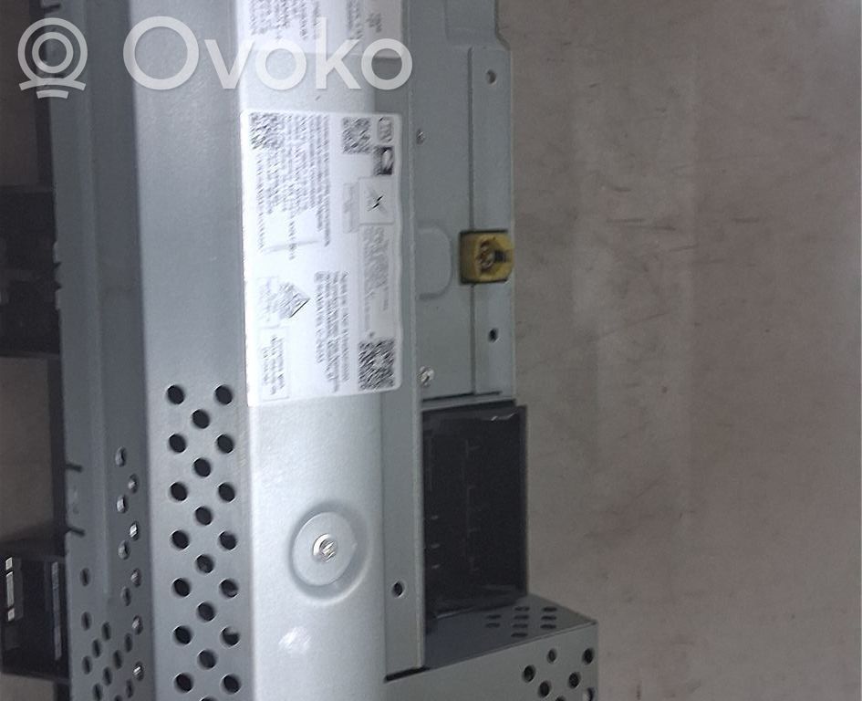 Volkswagen Caddy Unitate principală radio/CD/DVD/GPS 