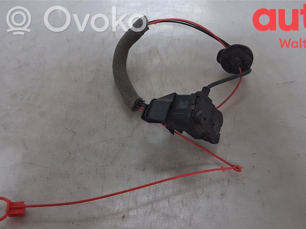Audi A8 S8 D4 4H Serratura del tappo del serbatoio del carburante 