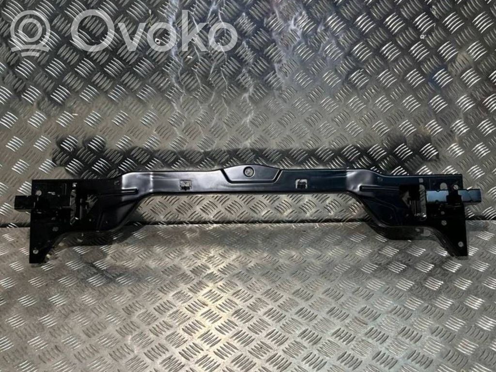 Volvo XC40 Панель радиаторов 