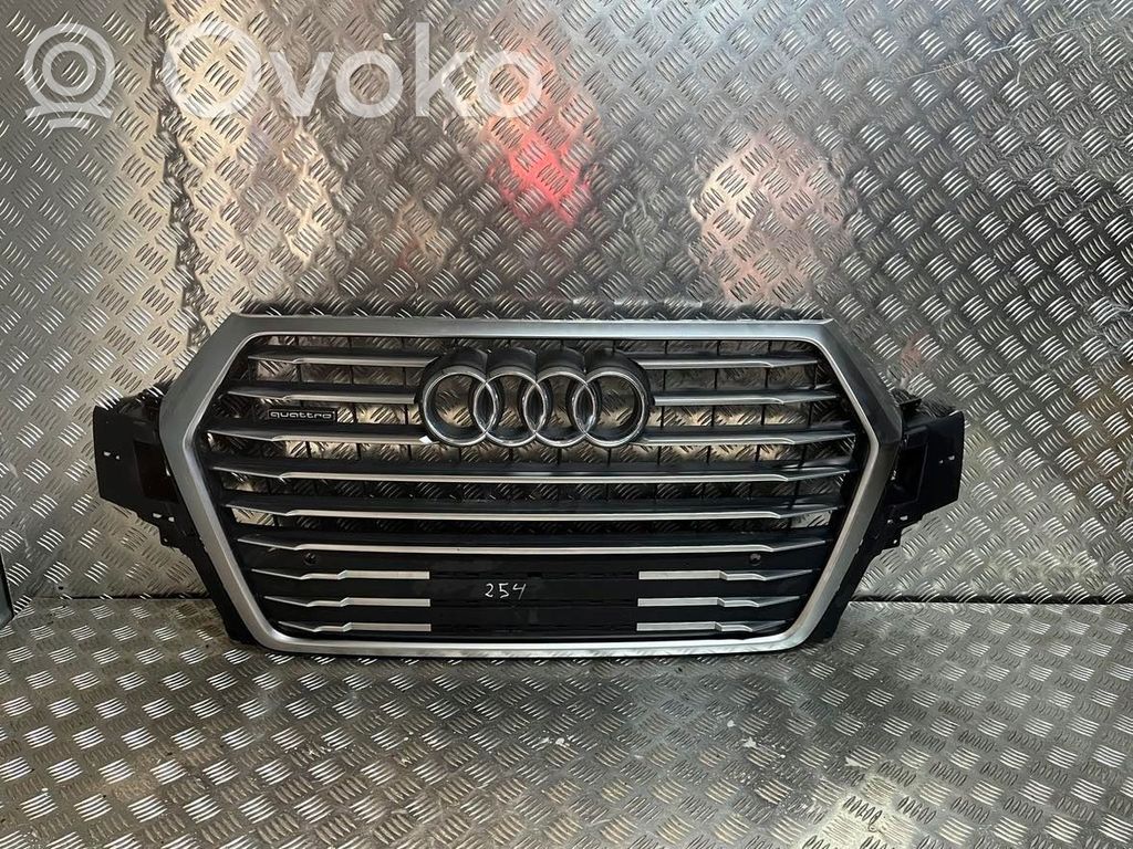 Audi Q7 4M Grilă radiator față 