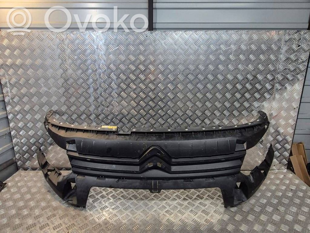 Citroen Berlingo Etusäleikkö 