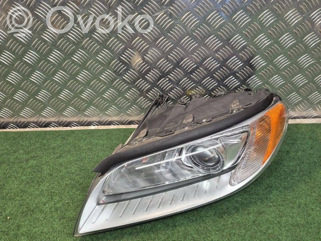 Volvo V70 Headlight/headlamp 