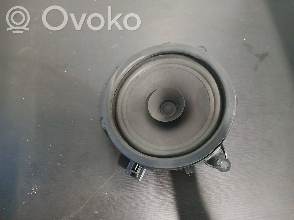 Volvo S60 Głośnik drzwi tylnych 