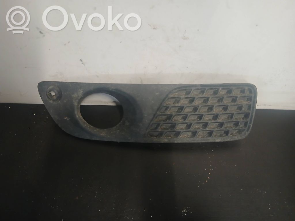 Volvo V70 Kratka dolna zderzaka przedniego 
