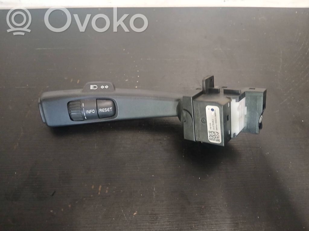 Volvo V70 Wiper turn signal indicator stalk/switch 