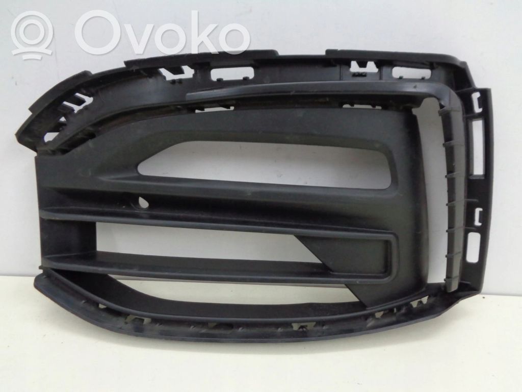BMW 1 F40 Front bumper lower grill 