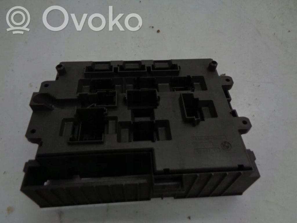 BMW 5 G30 G31 G38 Drošinātāju bloks 