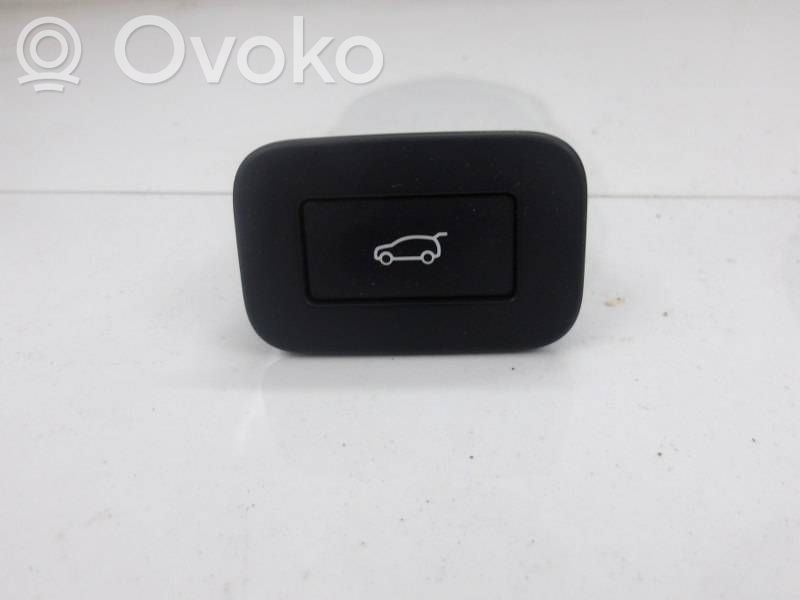 Jaguar E-Pace Tailgate/trunk/boot open switch 