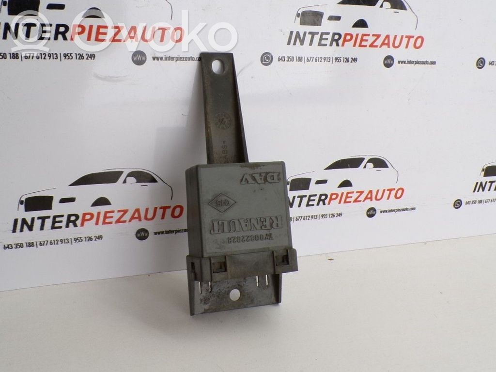 Renault Fluence Engine control unit/module 