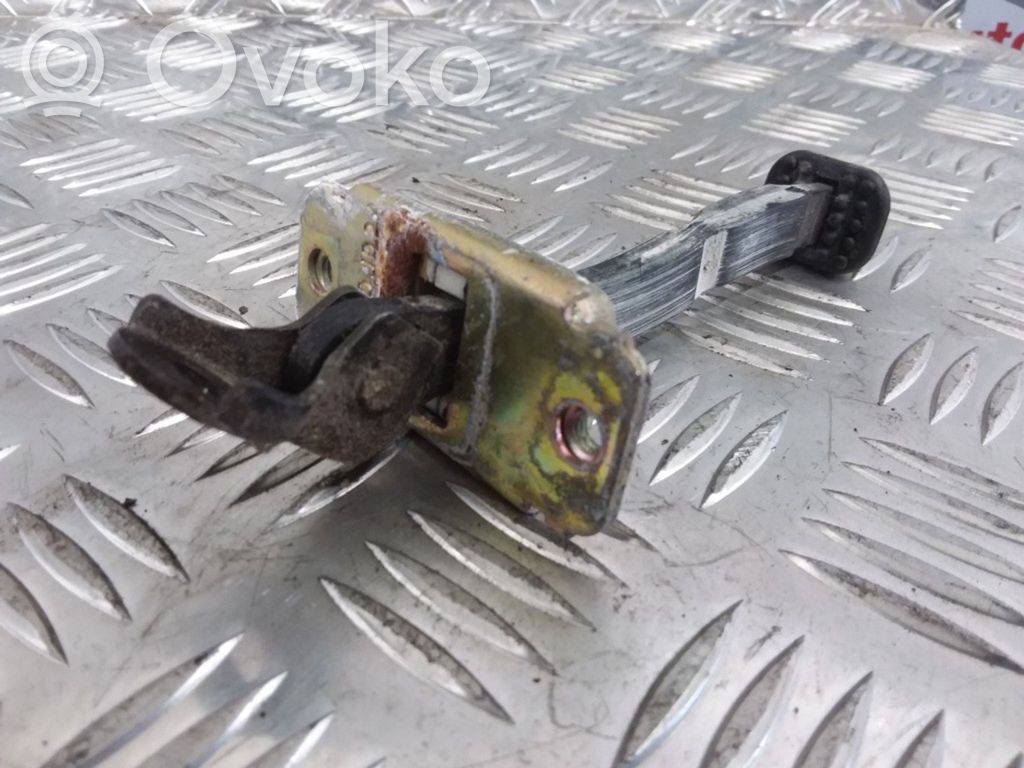 Mazda 6 Etuoven pidätin 