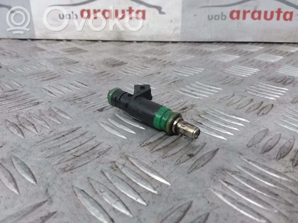 Ford Fiesta Fuel injector 