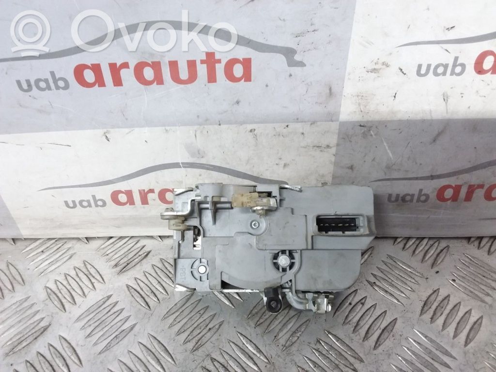 Etuoven lukko