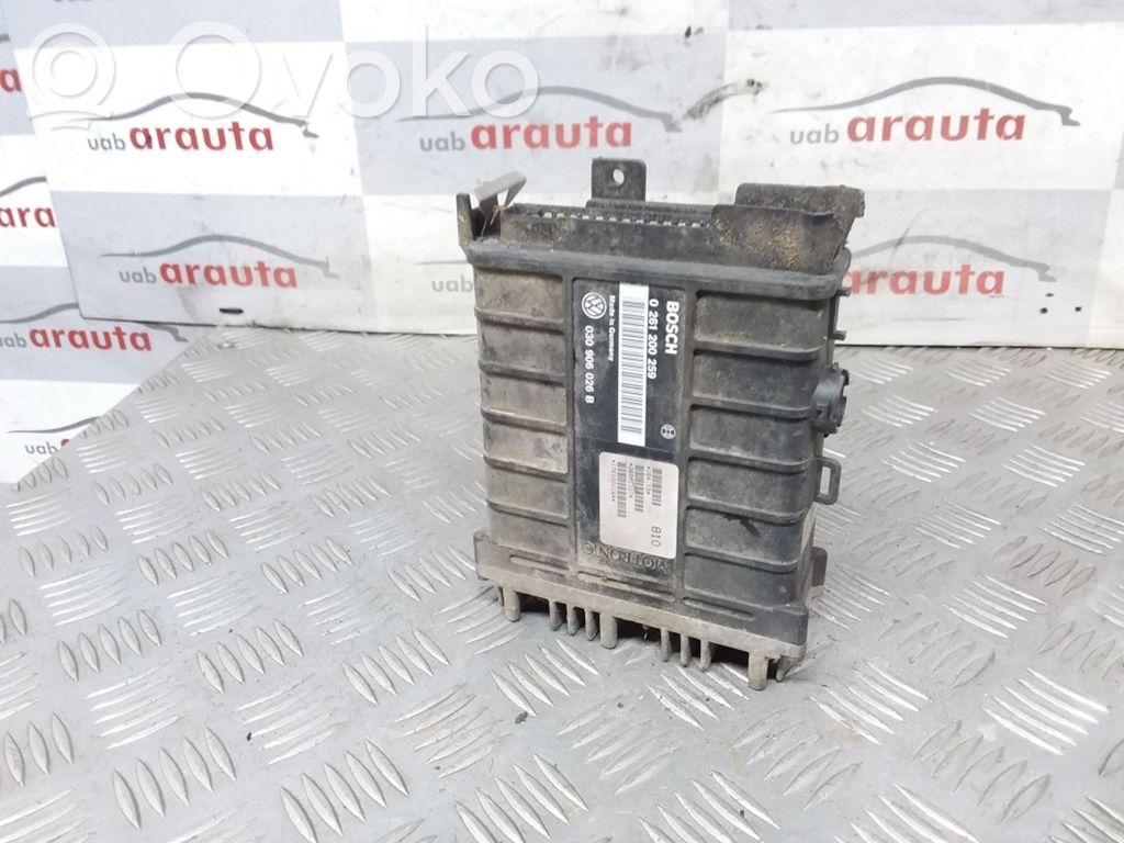Volkswagen PASSAT B3 Engine control unit/module 