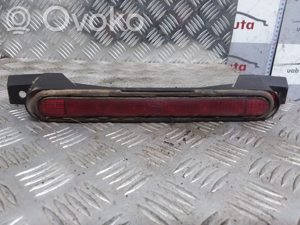 Ford Focus Third/center stoplight 