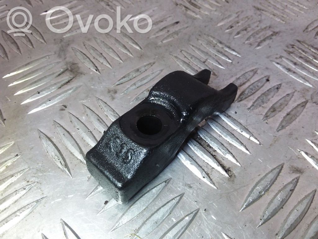 Opel Astra H Abrazadera del inyector de combustible 