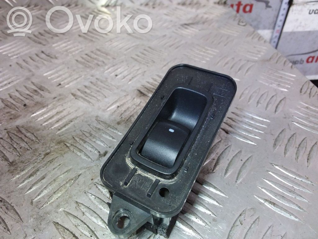 Subaru Legacy Electric window control switch 