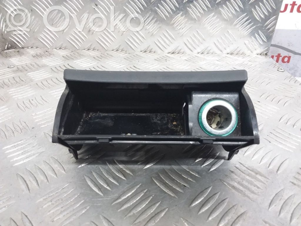 Ford Galaxy Popielniczka przednia tunelu środkowego 