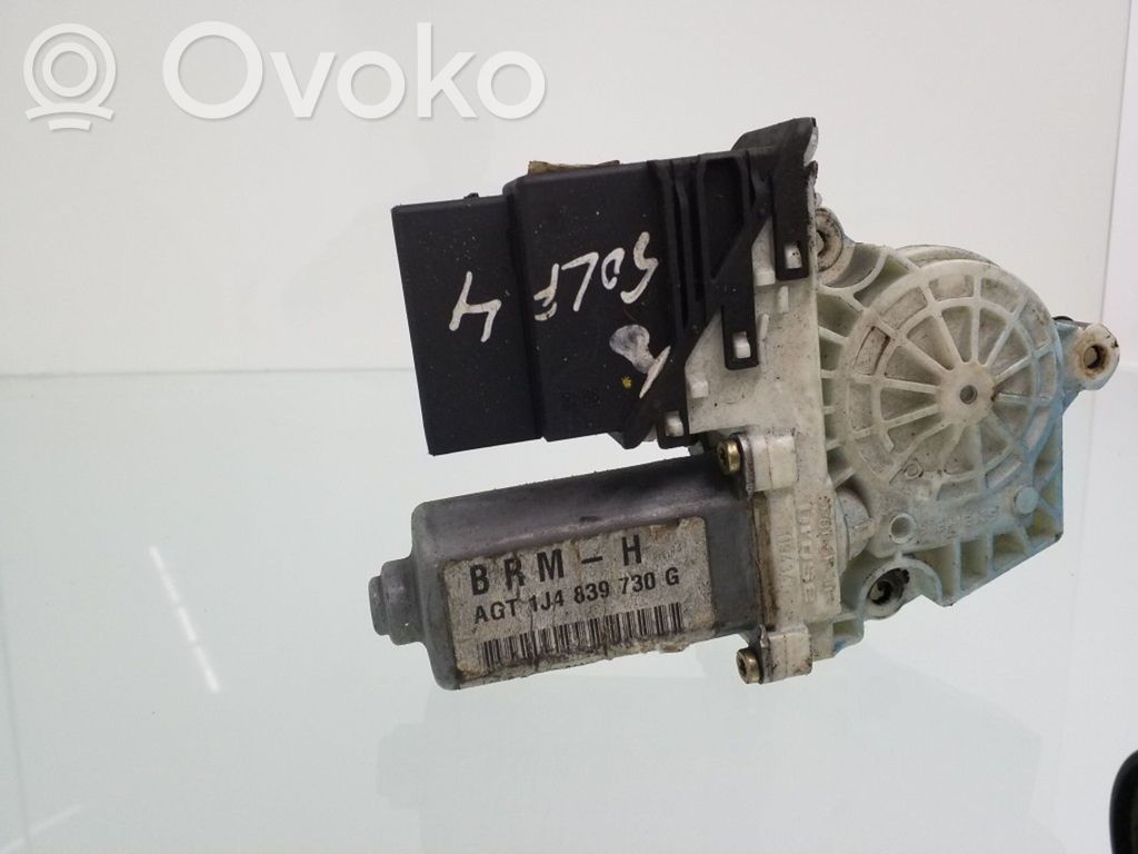 Volkswagen Golf IV Silniczek podnoszenia szyby drzwi tylnych 