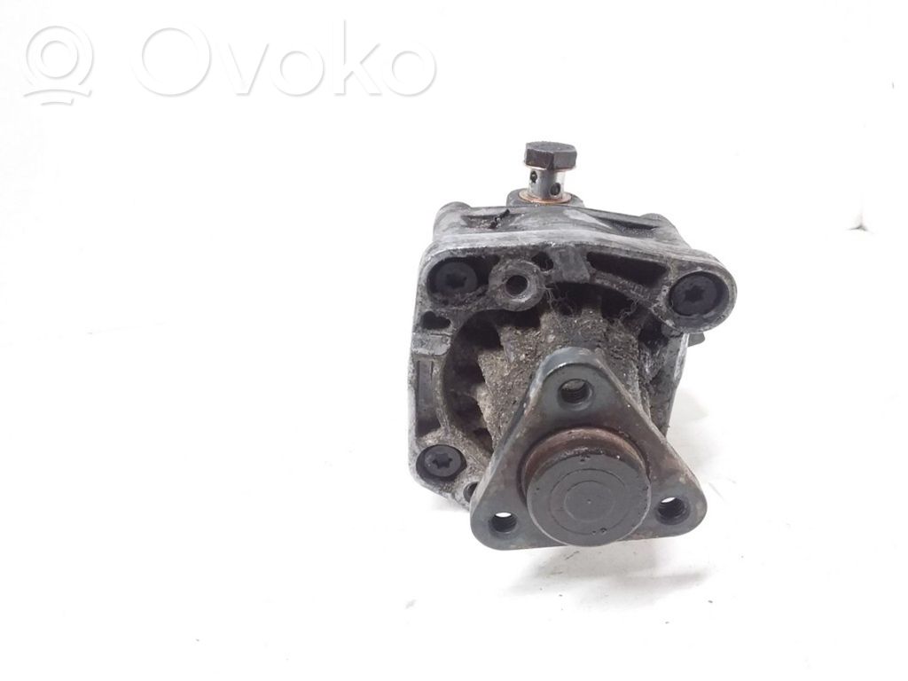 Opel Omega B1 Power steering pump 