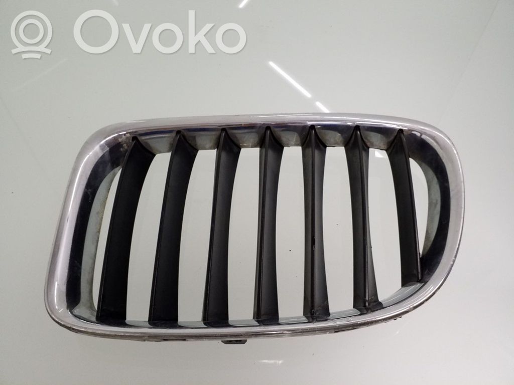 BMW X1 E84 Front bumper upper radiator grill 