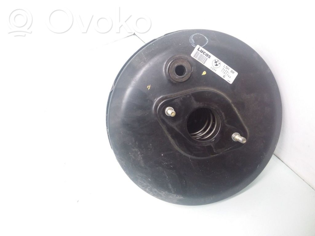 BMW 7 E38 Brake booster 