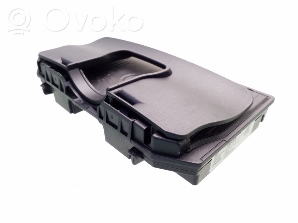 BMW 7 G11 G12 Wireless charging module 