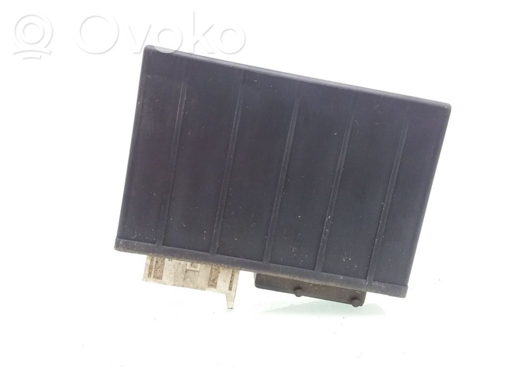 BMW 5 E34 Centrālās atslēgas vadības bloks 