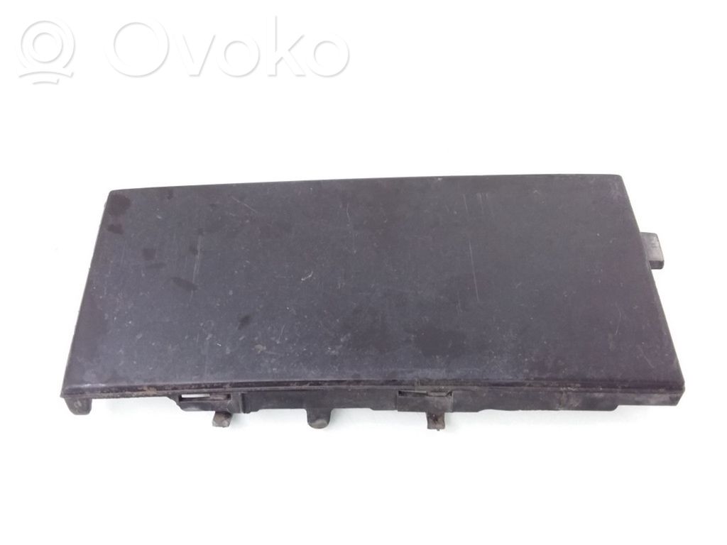 BMW 5 E34 Front tow hook cap/cover 