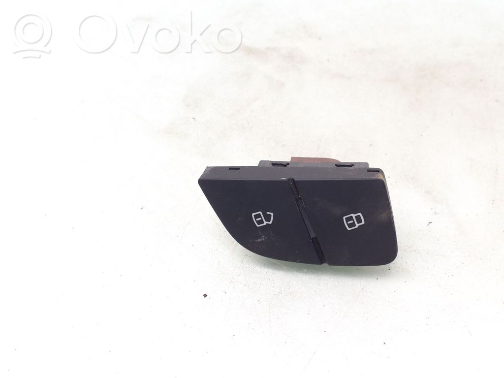 Audi A1 Central locking switch button 