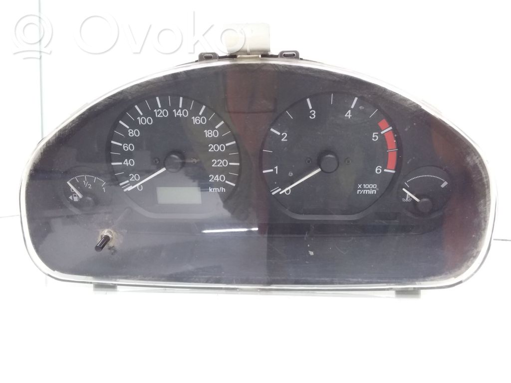 Mitsubishi Carisma Speedometer (instrument cluster) 