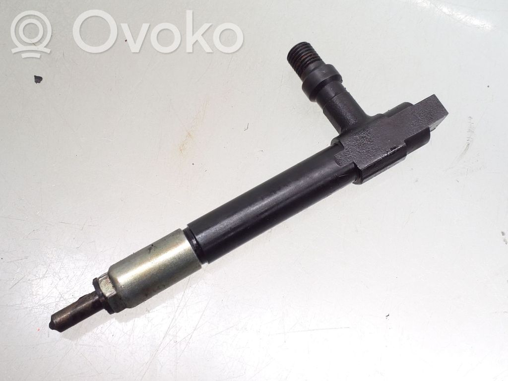 Mazda Premacy Fuel injector 