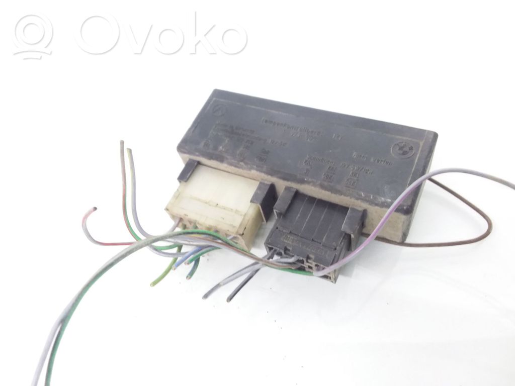 BMW 3 E30 Light module LCM 
