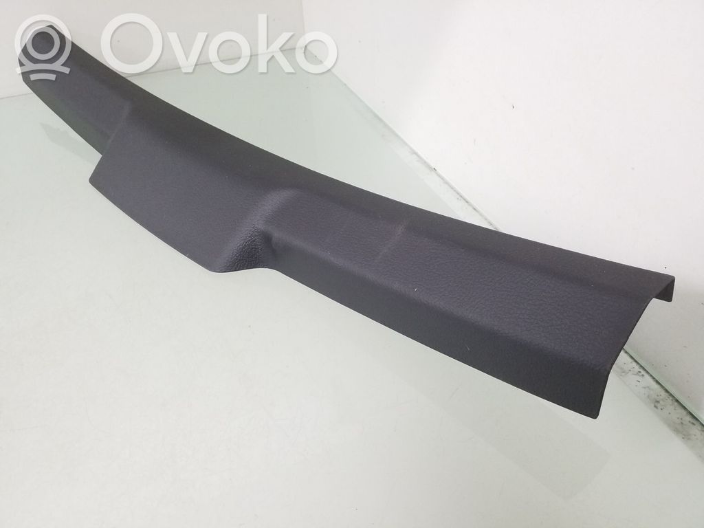 Toyota Auris E180 Tailgate/trunk upper cover trim 