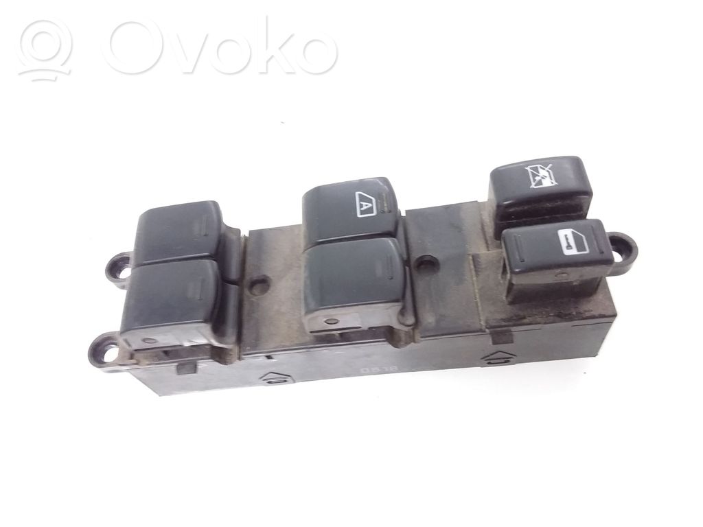 Subaru Forester SH Electric window control switch 