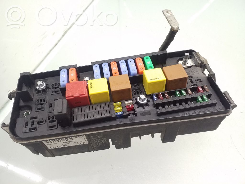 Opel Signum Módulo de fusible 