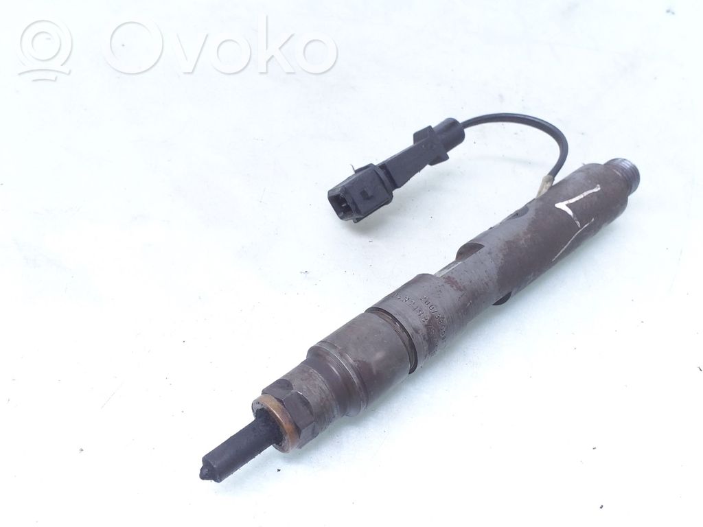 Volvo S40, V40 Inyector de combustible 