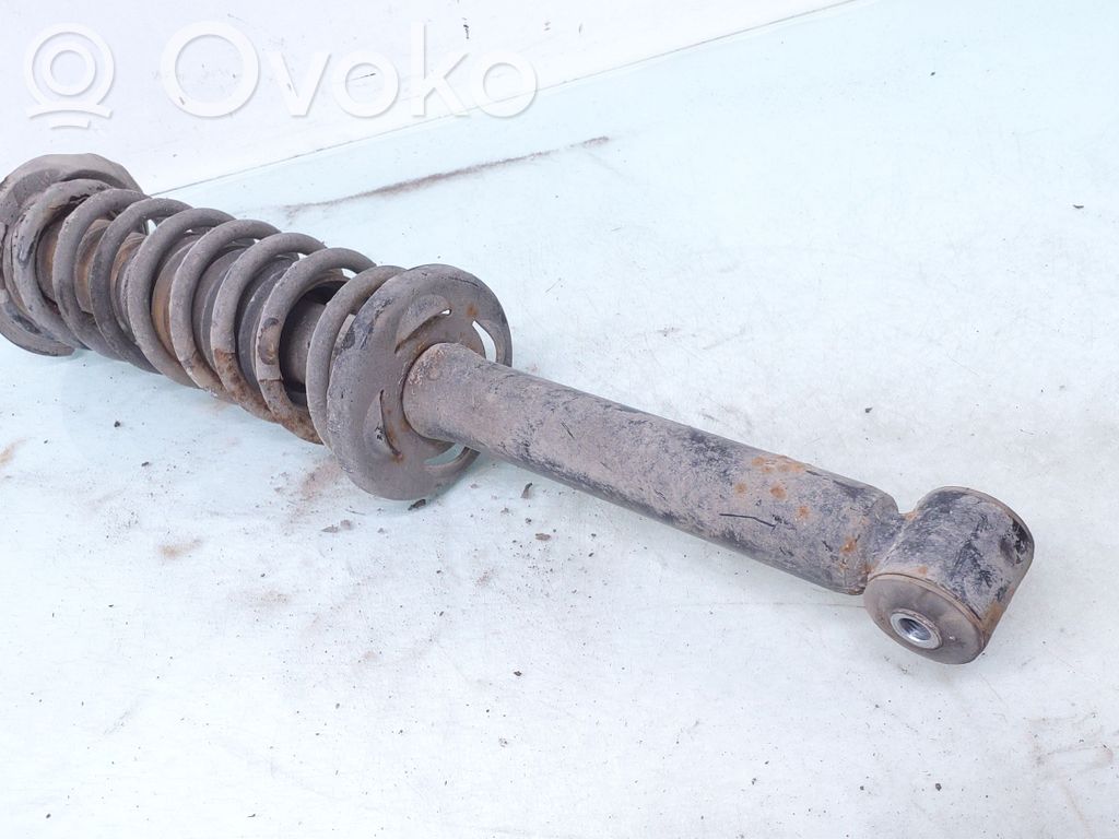 Volkswagen Polo III 6N 6N2 6NF Amortyzator osi tylnej ze sprężyną