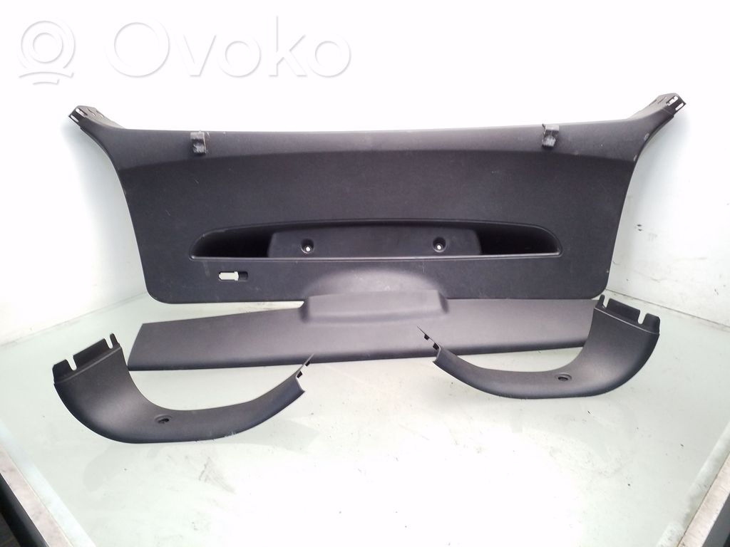 BMW 1 E81 E87 Tailgate/boot cover trim set 