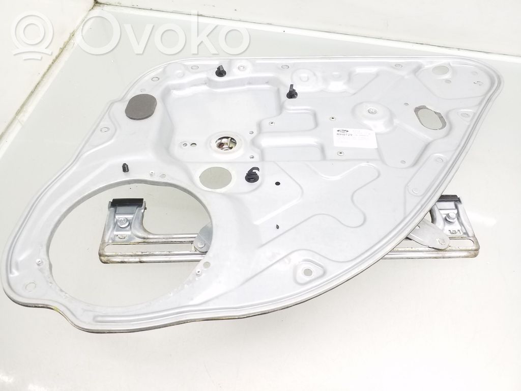 Ford Focus Mecanismo para subir la puerta trasera sin motor 