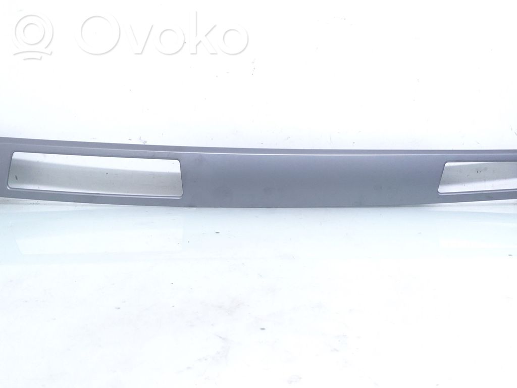 BMW 5 E60 E61 Cita veida salona detaļa 