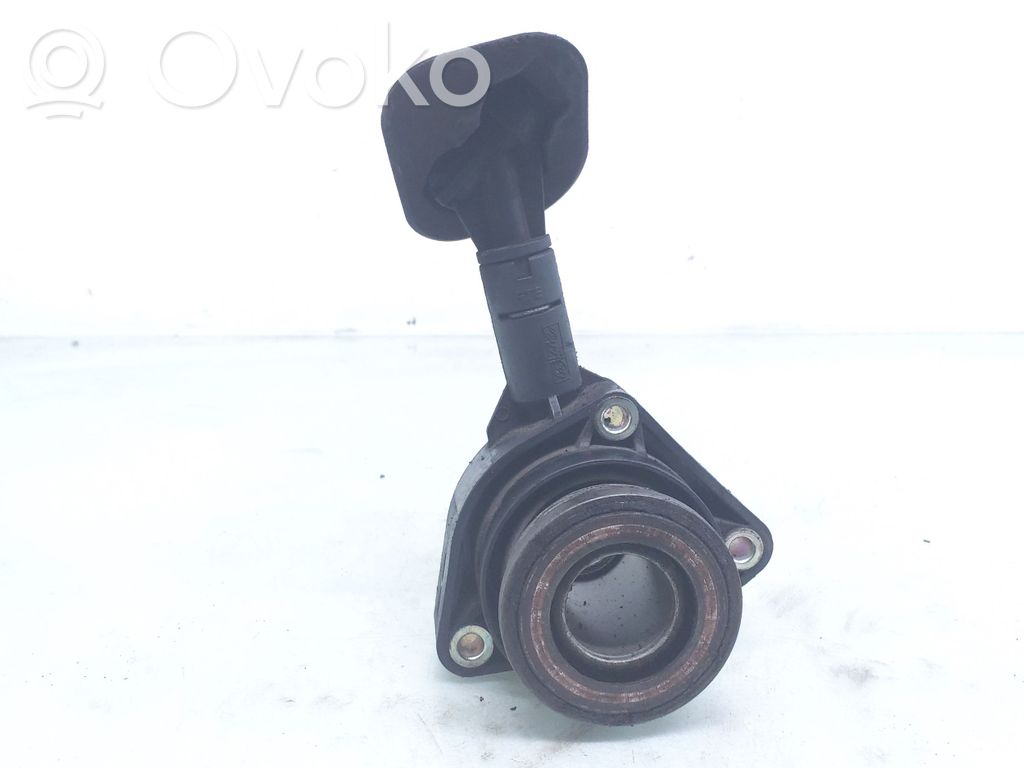 Ford Focus Pomocniczy cylinder łożyska wciskowego sprzęgła 